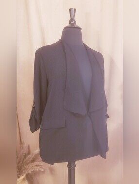 VICI COLLECTION DRAPERY TEXTURED POCKETED BLAZER